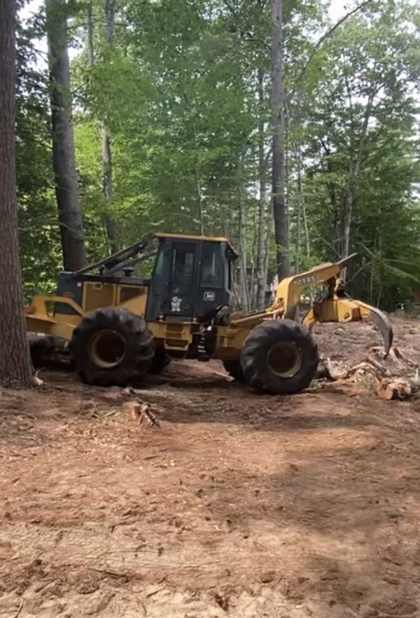 2003 John Deere 548G3 Grapple Skidder with Winch