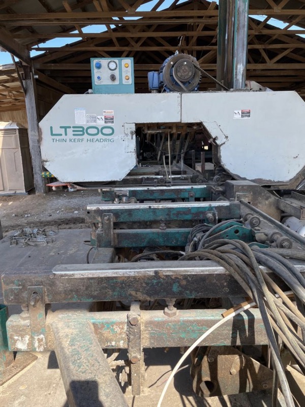 2010 Woodmizer LT-300 Portable Band Sawmill Operation