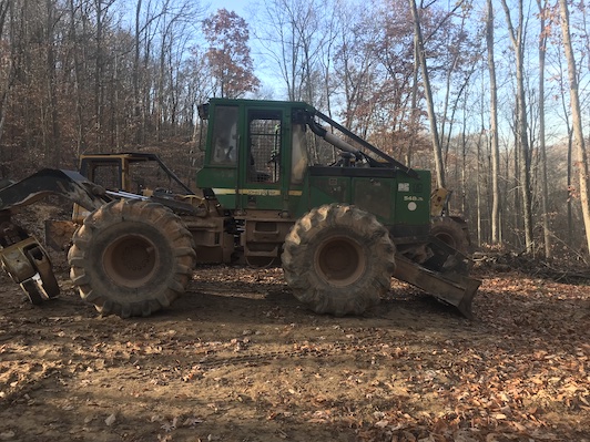 13′ JD 548G III grapple skidder