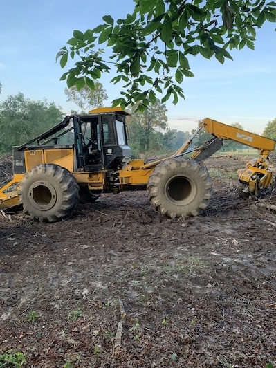 03′ John Deere 648G III grapple skidder