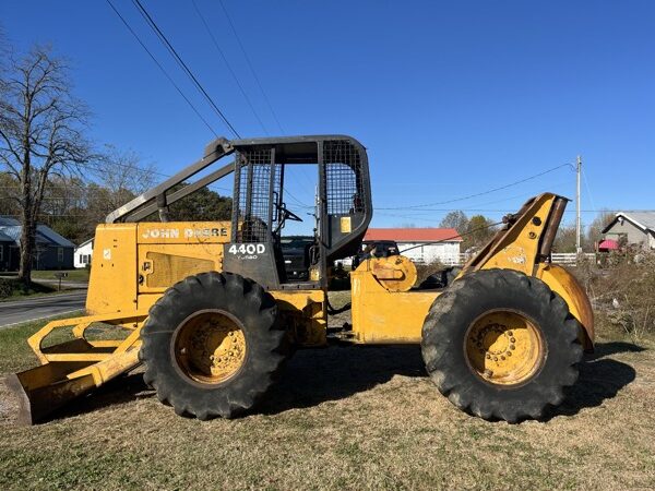 John Deere 440D Cable Skidder